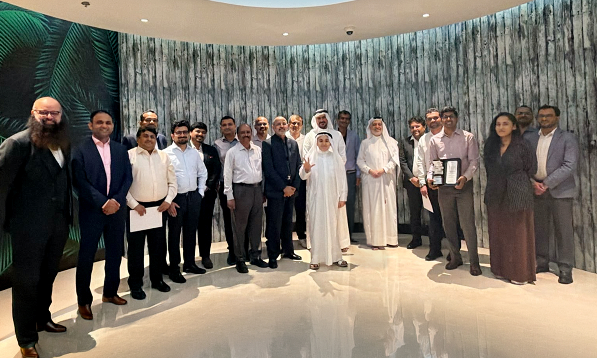 Kanoo Family Hosts Dinner in Honor of Kanoo Energy's Sheikh Khalifa Excellence Award Win