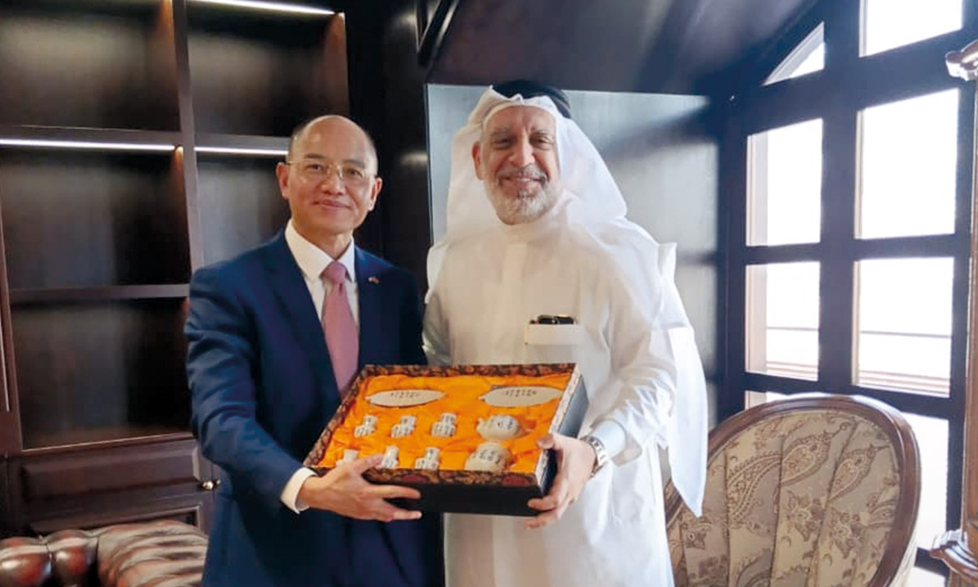 The Kanoo Group Welcomes Chinese Ambassador in High-Level Courtesy Meeting at Dubai Headquarters