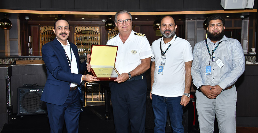 Norwegian Sky Makes Maiden Call at Port Rashid – A Milestone Event for Kanoo Shipping Norwegian Sky Makes Maiden Call at Port Rashid – A Milestone Event for Kanoo Shipping